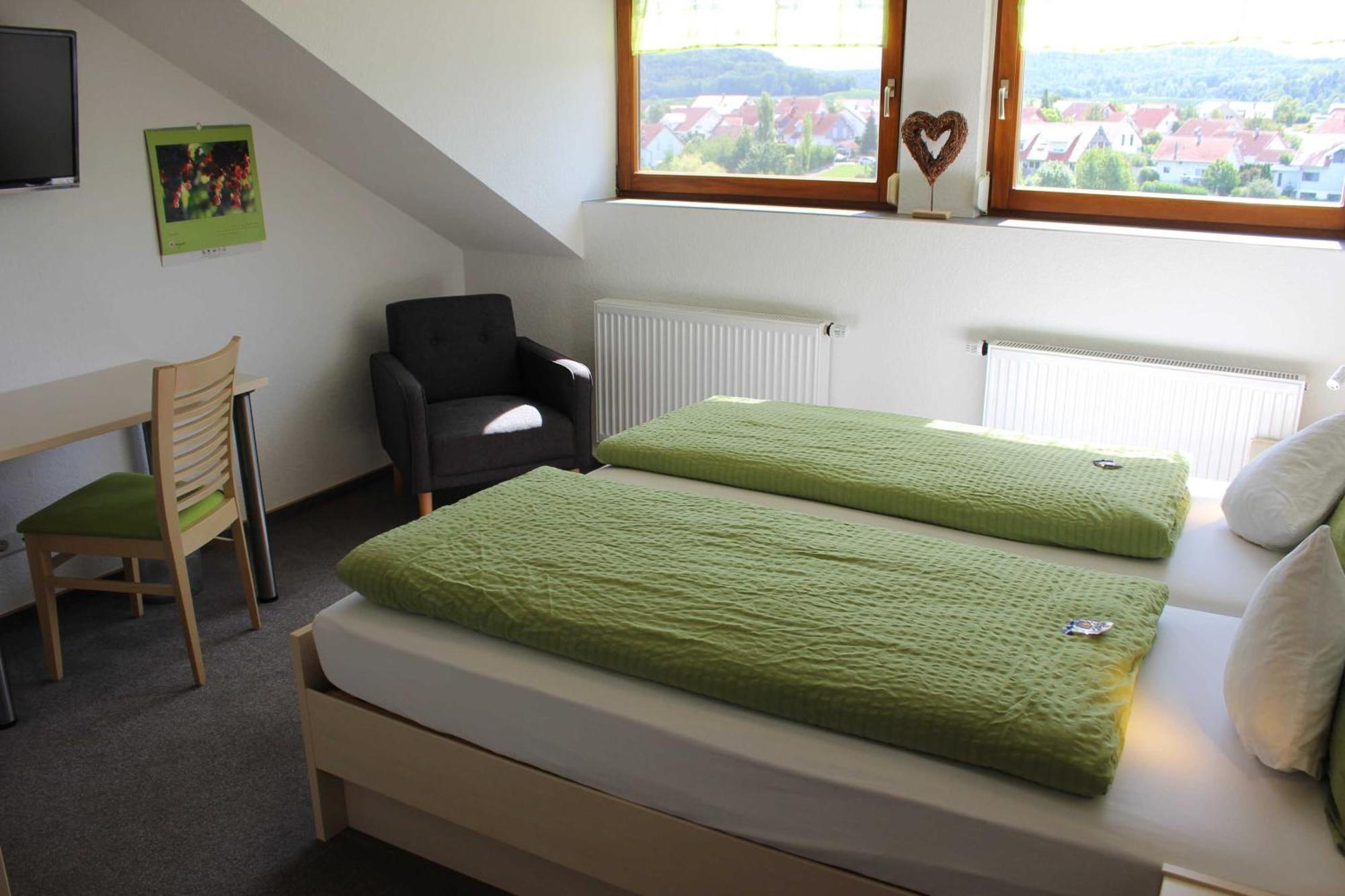 Gaestehaus Zum Wolffenturm Lehrensteinsfeld Eksteriør billede