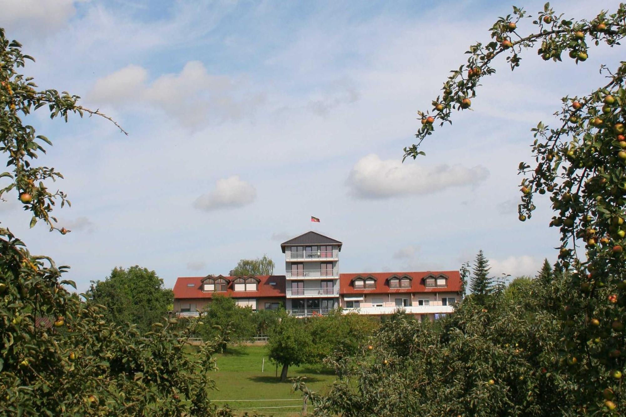 Gaestehaus Zum Wolffenturm Lehrensteinsfeld Eksteriør billede